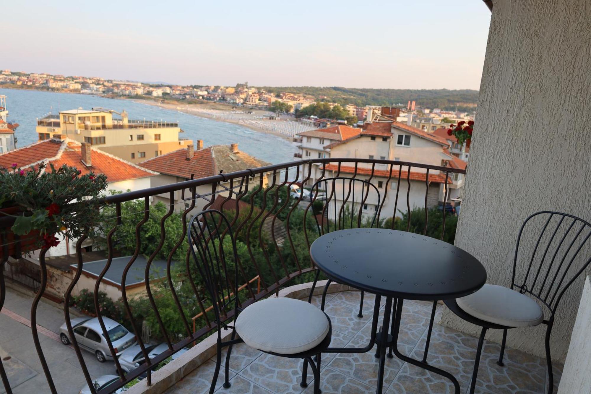 Kalina Guest Rooms Szozopol Kültér fotó