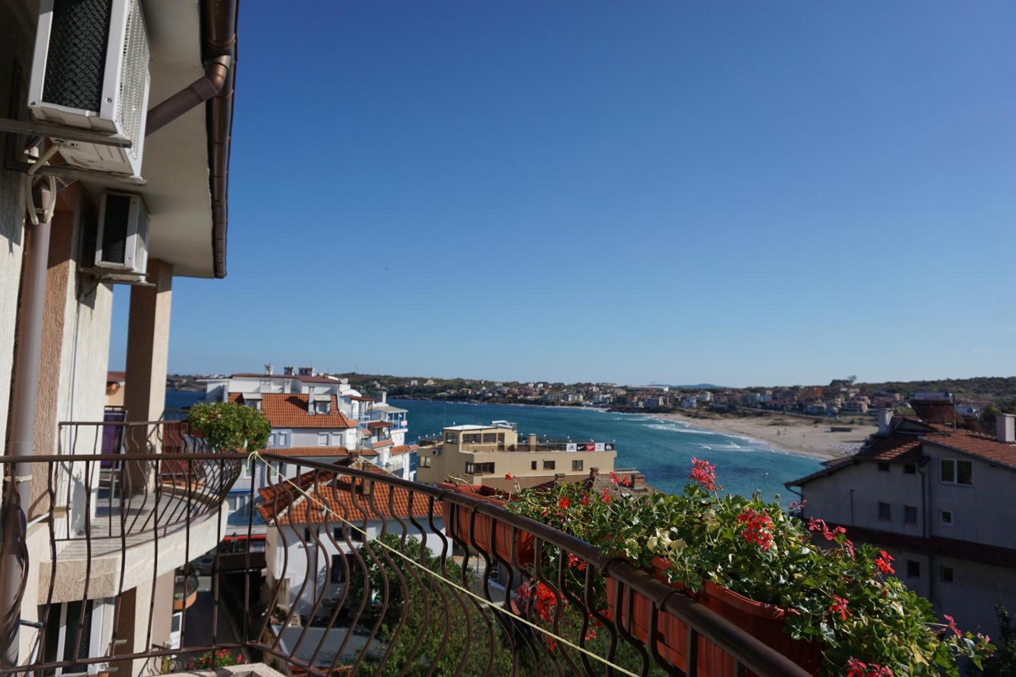 Kalina Guest Rooms Szozopol Kültér fotó