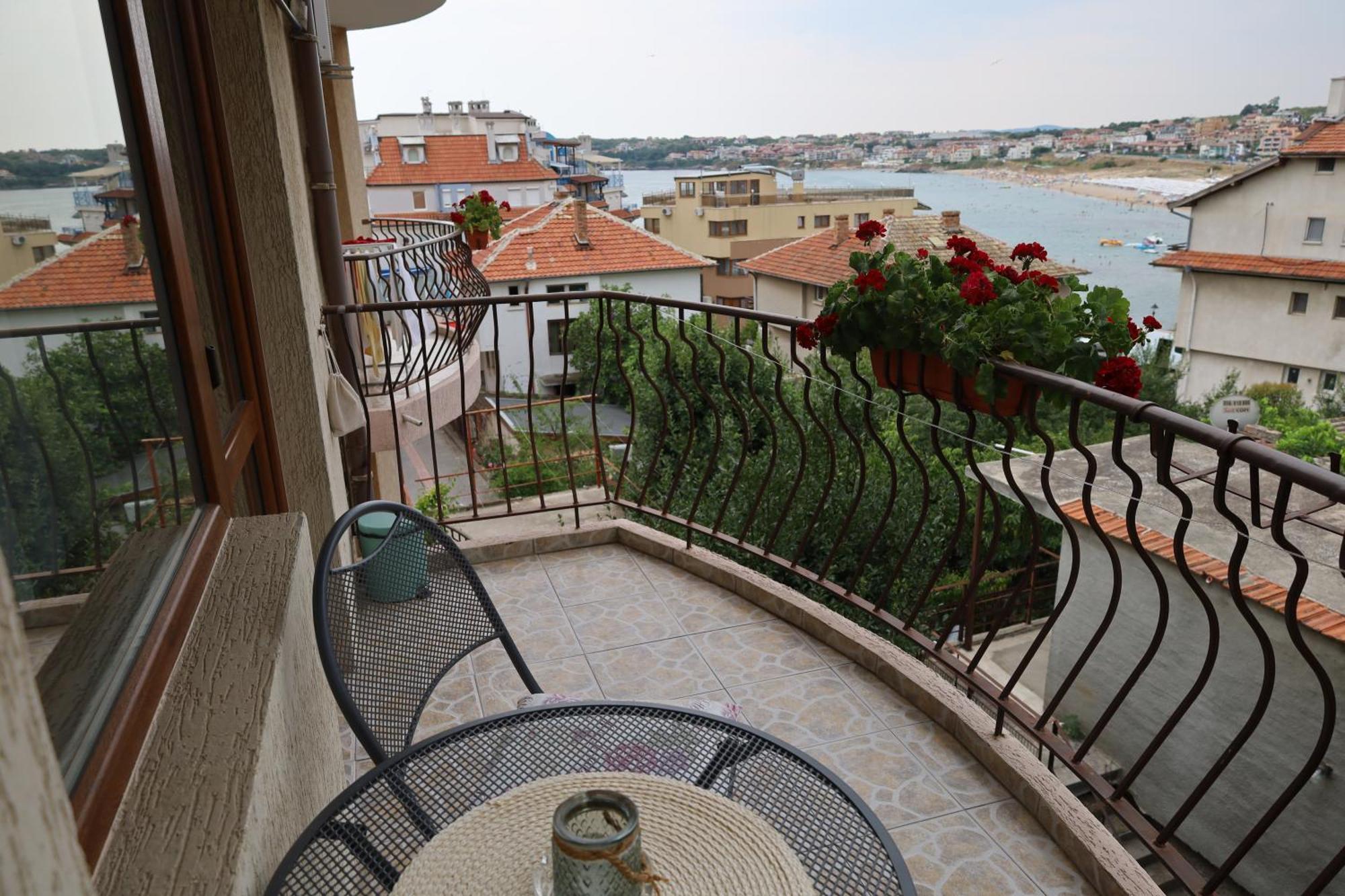 Kalina Guest Rooms Szozopol Kültér fotó